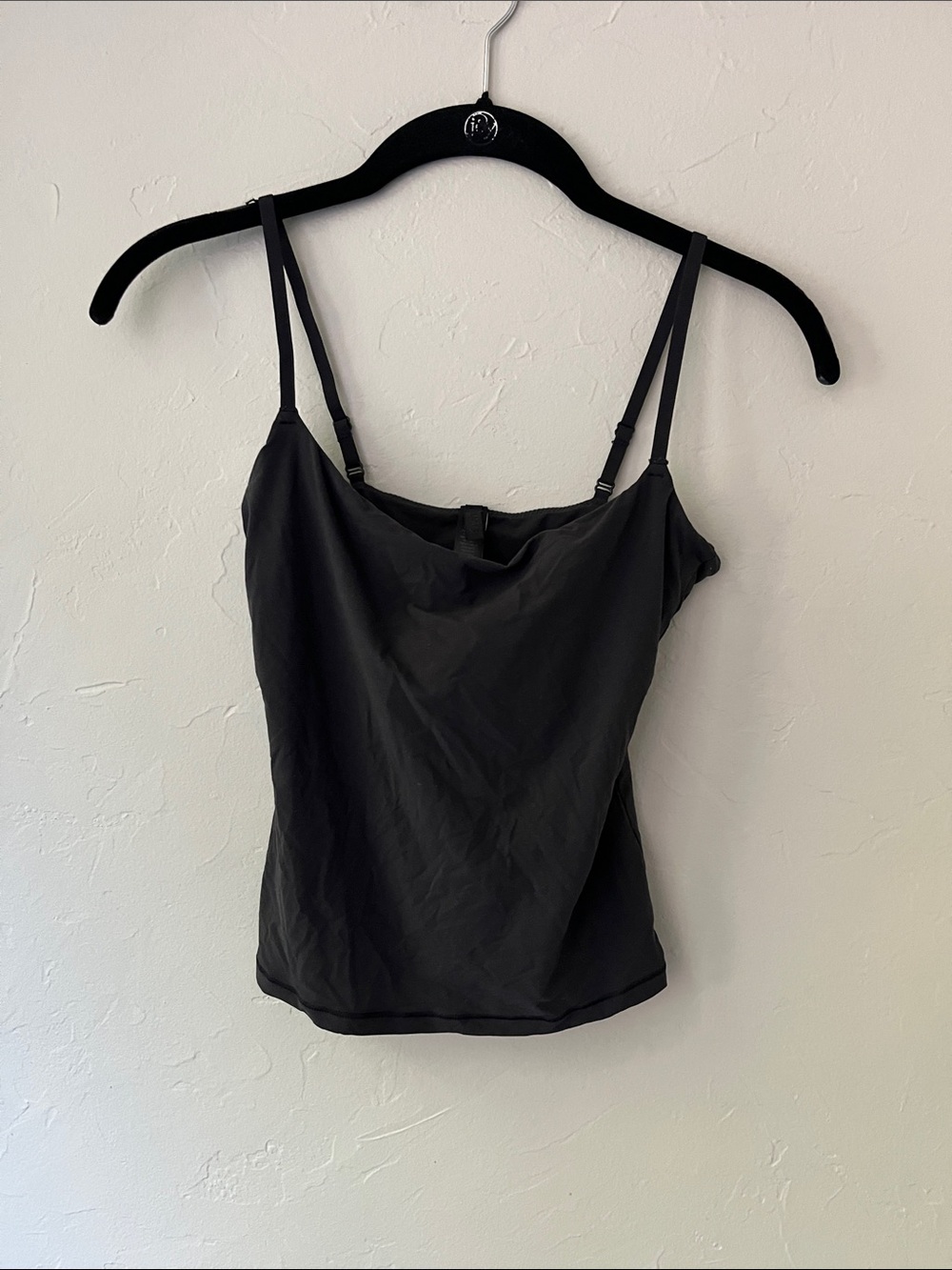🖤SKIMS FITS EVERYBODY CAMI ONYX S